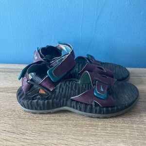 Nike Vintage ACG Air Deschutz Mens 6 Vintage Purple Sport Sandals